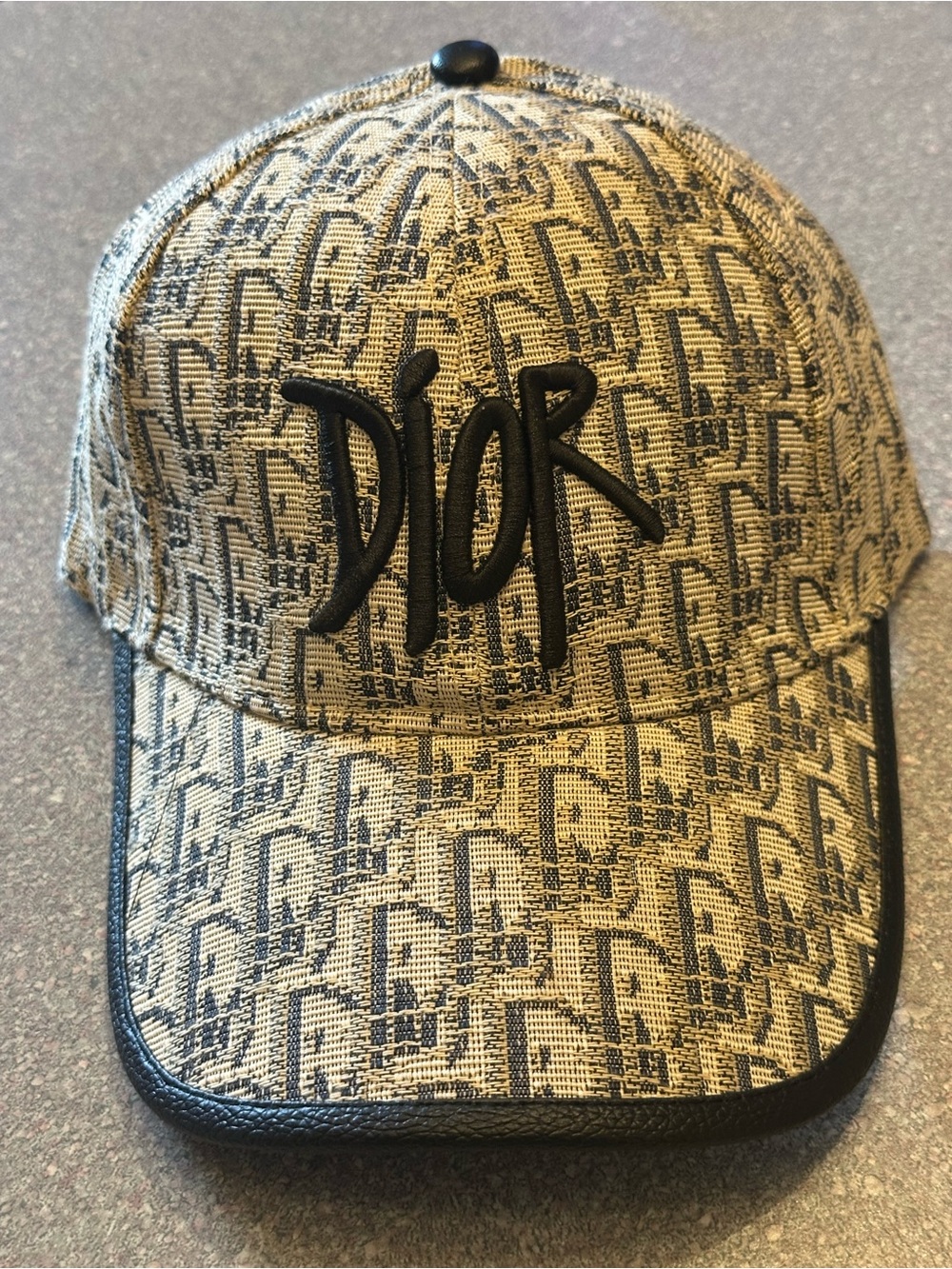 Buyers choice hats - Picture 5 of 16